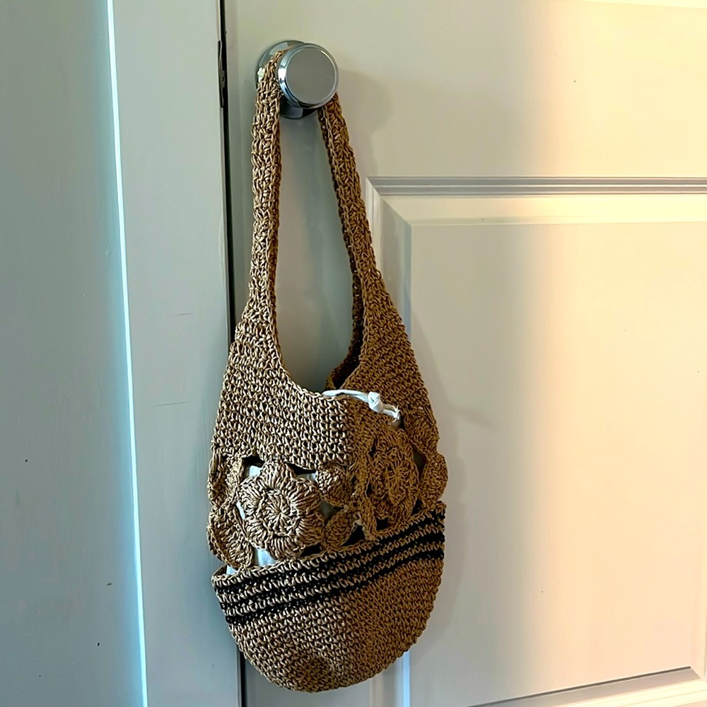 Zara raffia bag w/ linen interior pouch